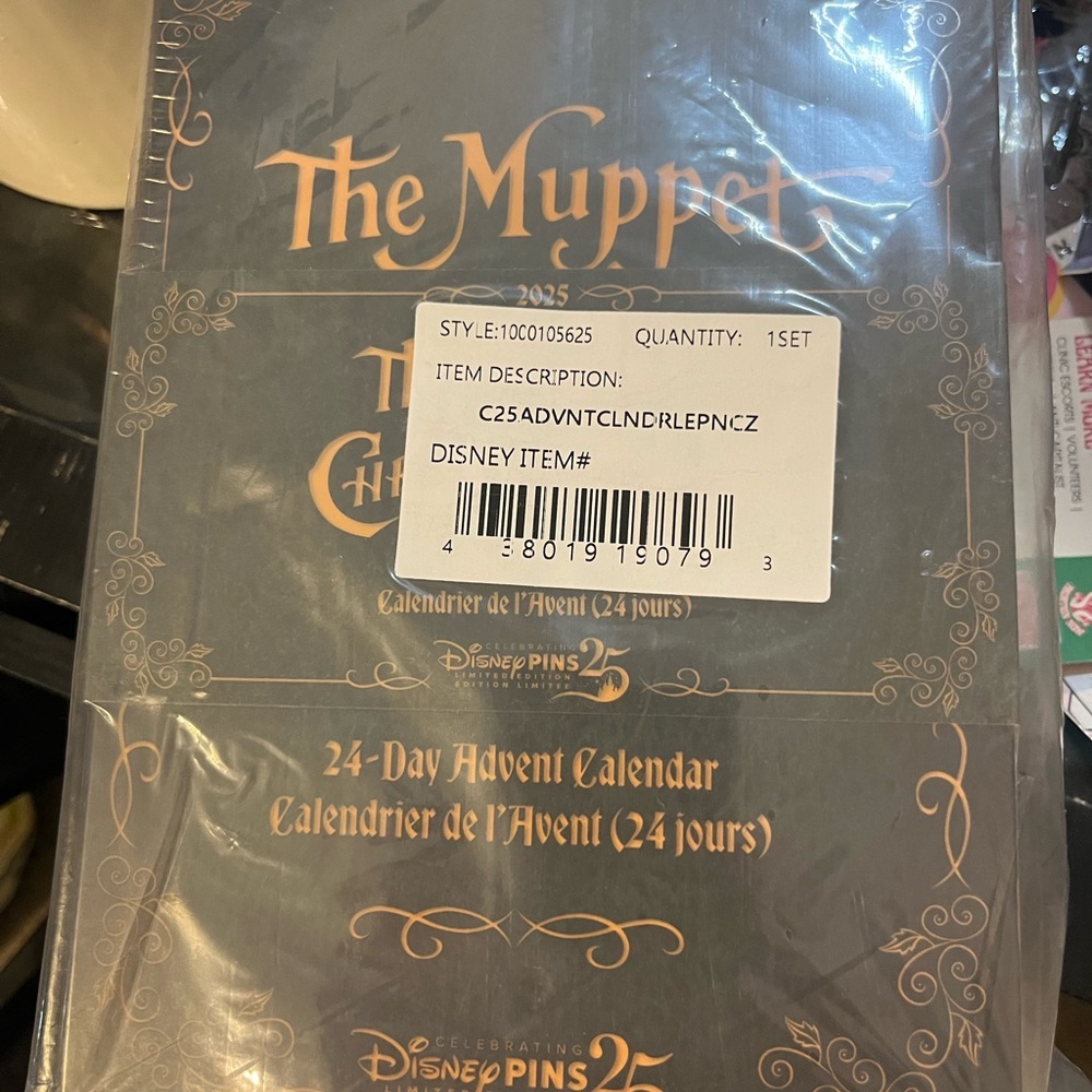 Disney The Muppets Gold and Black Advent Calendar